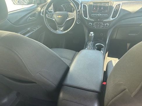 Used 2020 Chevrolet Equinox LT image 39