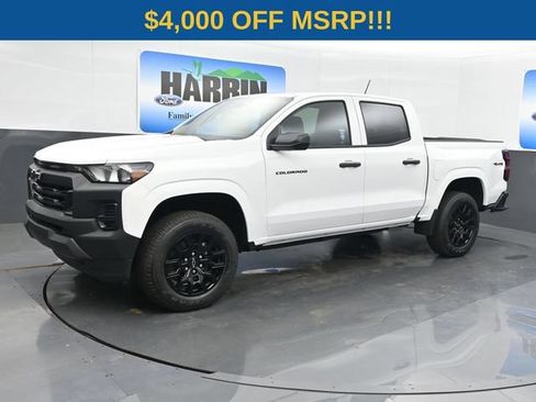 New 2026 Chevrolet Colorado W/T w/ WT Custom Package AWD/4WD image 1