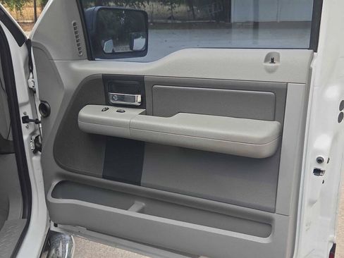 Used 2008 Ford F150 XLT AWD/4WD image 32