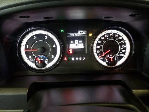 Used 2018 RAM 2500 Tradesman w/ Chrome Appearance Group image 26