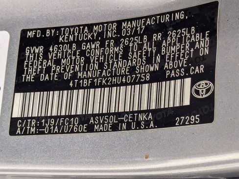 Used 2017 Toyota Camry LE image 17