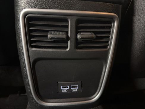 Used 2023 Dodge Charger Scat Pack w/ Technology Group RWD image 25