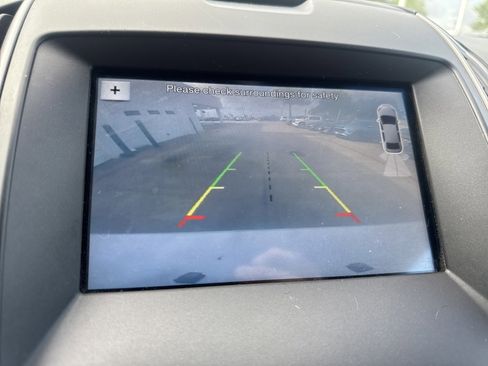 Used 2016 Ford Edge SEL w/ Equipment Group 201A image 9