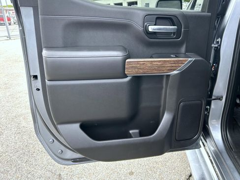 Certified 2019 Chevrolet Silverado 1500 High Country w/ High Country Premium Package AWD/4WD image 17