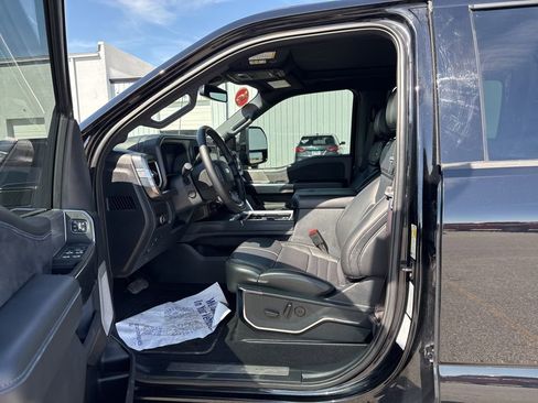 Used 2025 Ford F250 Platinum AWD/4WD image 30