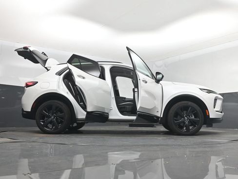 Used 2025 Buick Envision Sport Touring AWD/4WD image 7