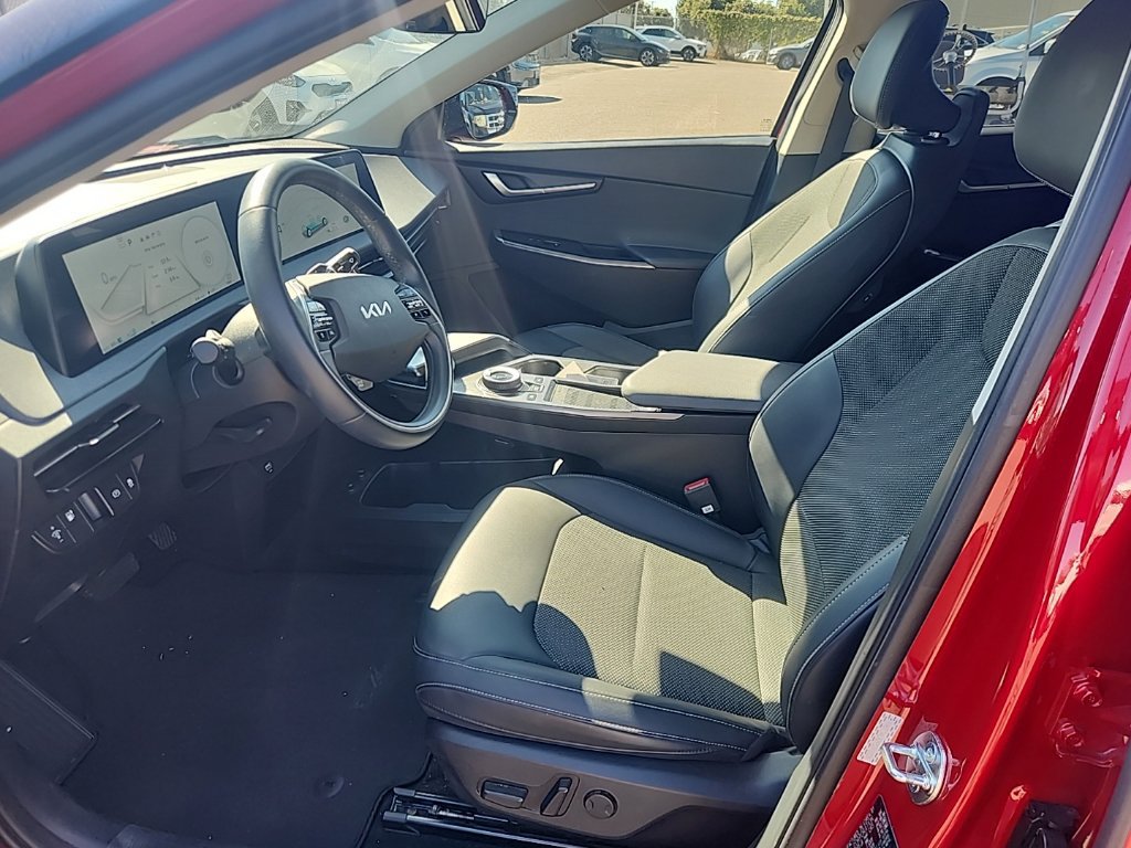 Used 2024 Kia EV6 Light RWD image 18