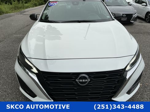 Used 2024 Nissan Altima 2.5 S FWD image 8