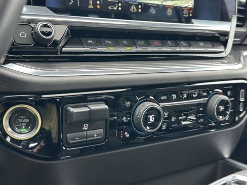 Used 2024 Chevrolet Silverado 1500 High Country w/ Midnight Edition image 25