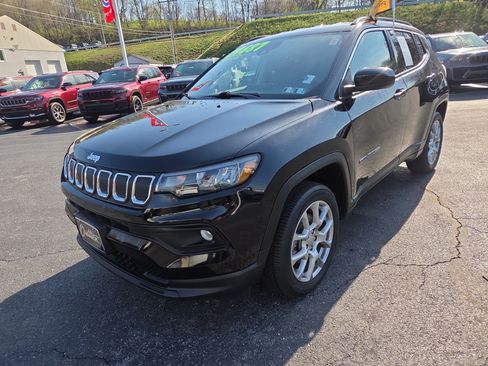 Certified 2022 Jeep Compass Latitude AWD/4WD image 8