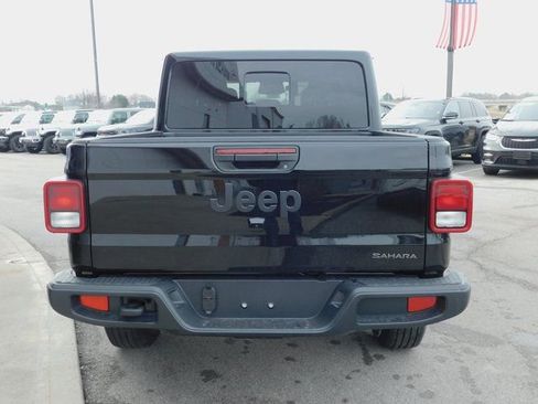 New 2026 Jeep Gladiator Sport AWD/4WD image 27