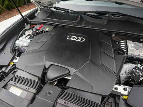 Used 2022 Audi Q8 Premium Plus image 33