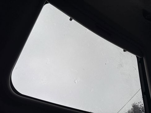 Used 2010 Chevrolet Camaro LT image 15