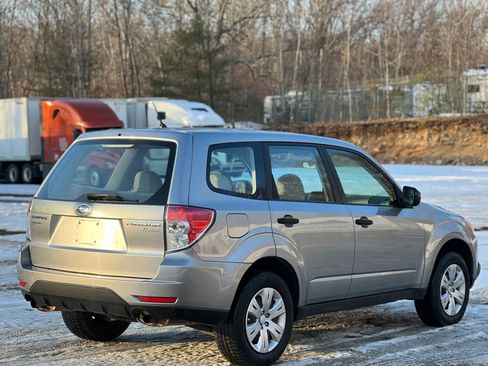 Used 2010 Subaru Forester 2.5X image 6