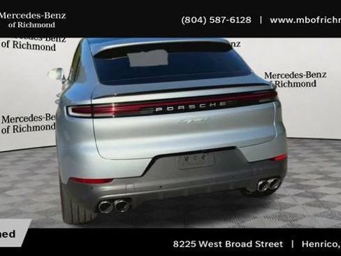 Used 2024 Porsche Cayenne S AWD/4WD image 9