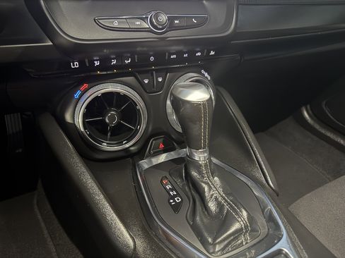 Used 2021 Chevrolet Camaro LT image 24