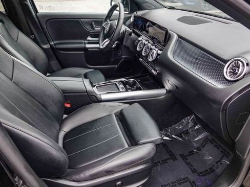 Used 2025 Mercedes-Benz GLA 250 image 15