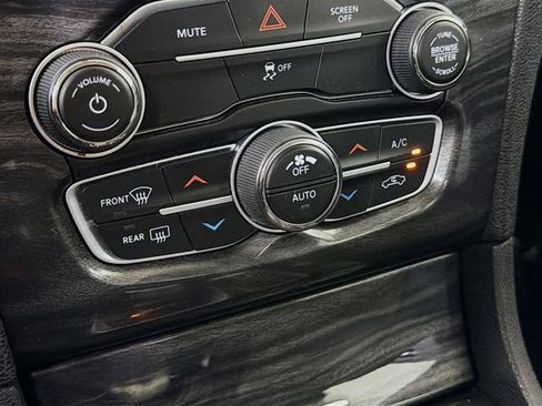 Used 2019 Chrysler 300 Touring w/ Sport Appearance Package RWD image 14