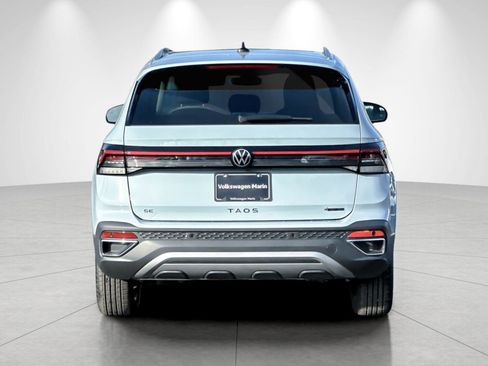 New 2026 Volkswagen Taos SE AWD/4WD image 4