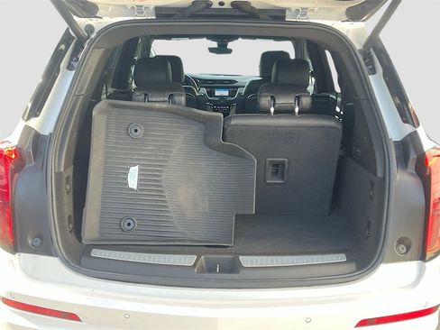 Used 2022 Cadillac XT6 Premium Luxury w/ Technology Package image 28