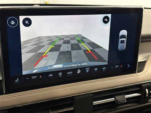 Used 2023 Lincoln Corsair AWD image 26