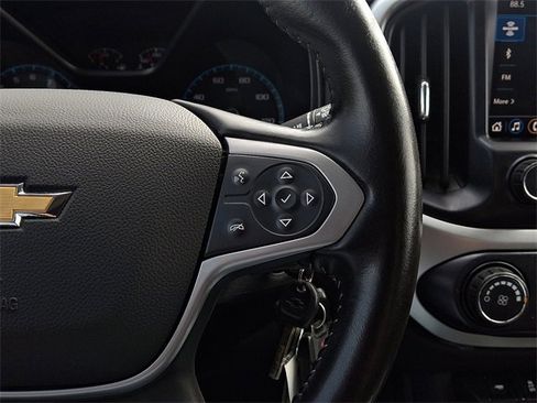 Used 2020 Chevrolet Colorado LT w/ Safety Package image 21