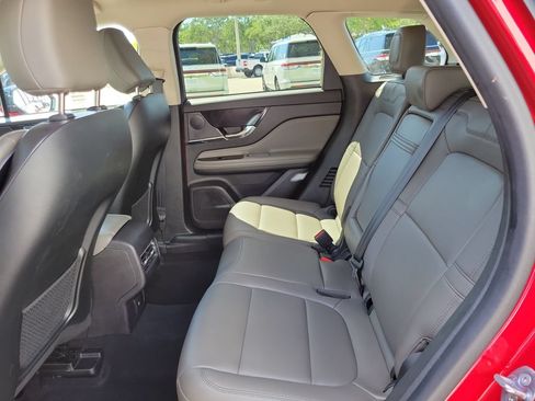 Certified 2023 Lincoln Corsair FWD image 10