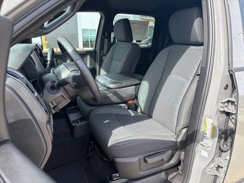 New 2026 RAM 2500 Tradesman AWD/4WD image 15