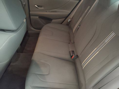 Used 2021 Hyundai Elantra SEL w/ Cargo Package FWD image 18