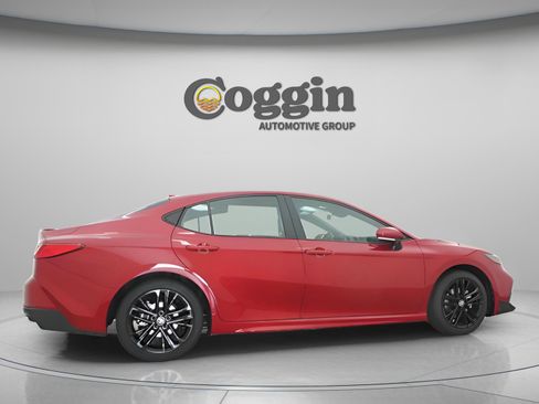 New 2026 Toyota Camry SE image 21