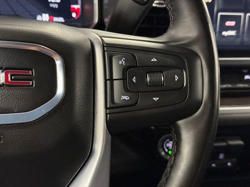 Used 2025 GMC Sierra 1500 SLT image 22