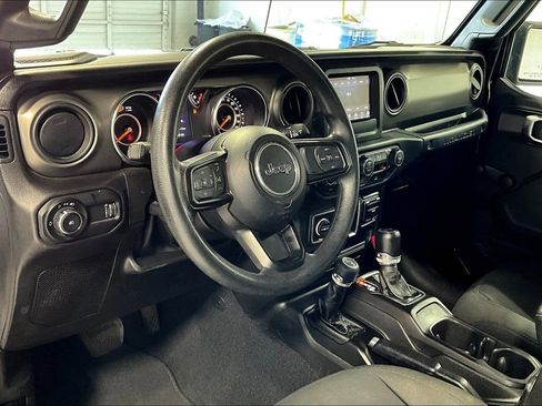 Used 2023 Jeep Wrangler Sport image 16