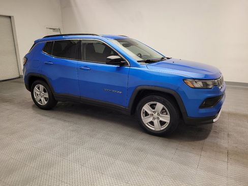 Used 2022 Jeep Compass Latitude w/ Convenience Group FWD image 11