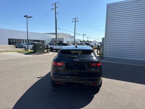 Used 2018 Jaguar F-PACE S AWD/4WD image 4