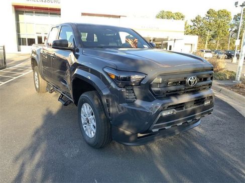 New 2026 Toyota Tacoma SR5 image 2