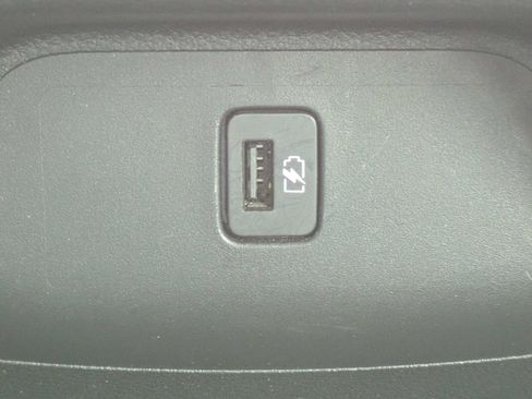 Used 2021 Nissan Sentra SR w/ SR Premium Package FWD image 21