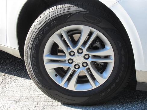 Used 2021 Buick Enclave Preferred image 7