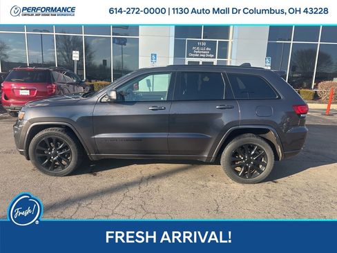 Used 2018 Jeep Grand Cherokee Altitude image 7