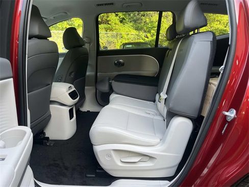 New 2026 Hyundai Ioniq 9 SEL image 11