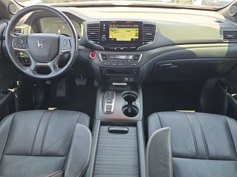Certified 2023 Honda Passport TrailSport image 9