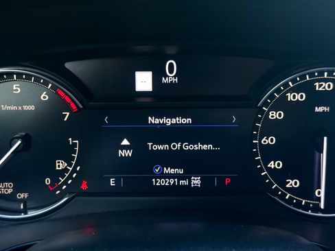 Used 2020 Cadillac XT4 Premium Luxury w/ Cold Weather Package AWD/4WD image 41