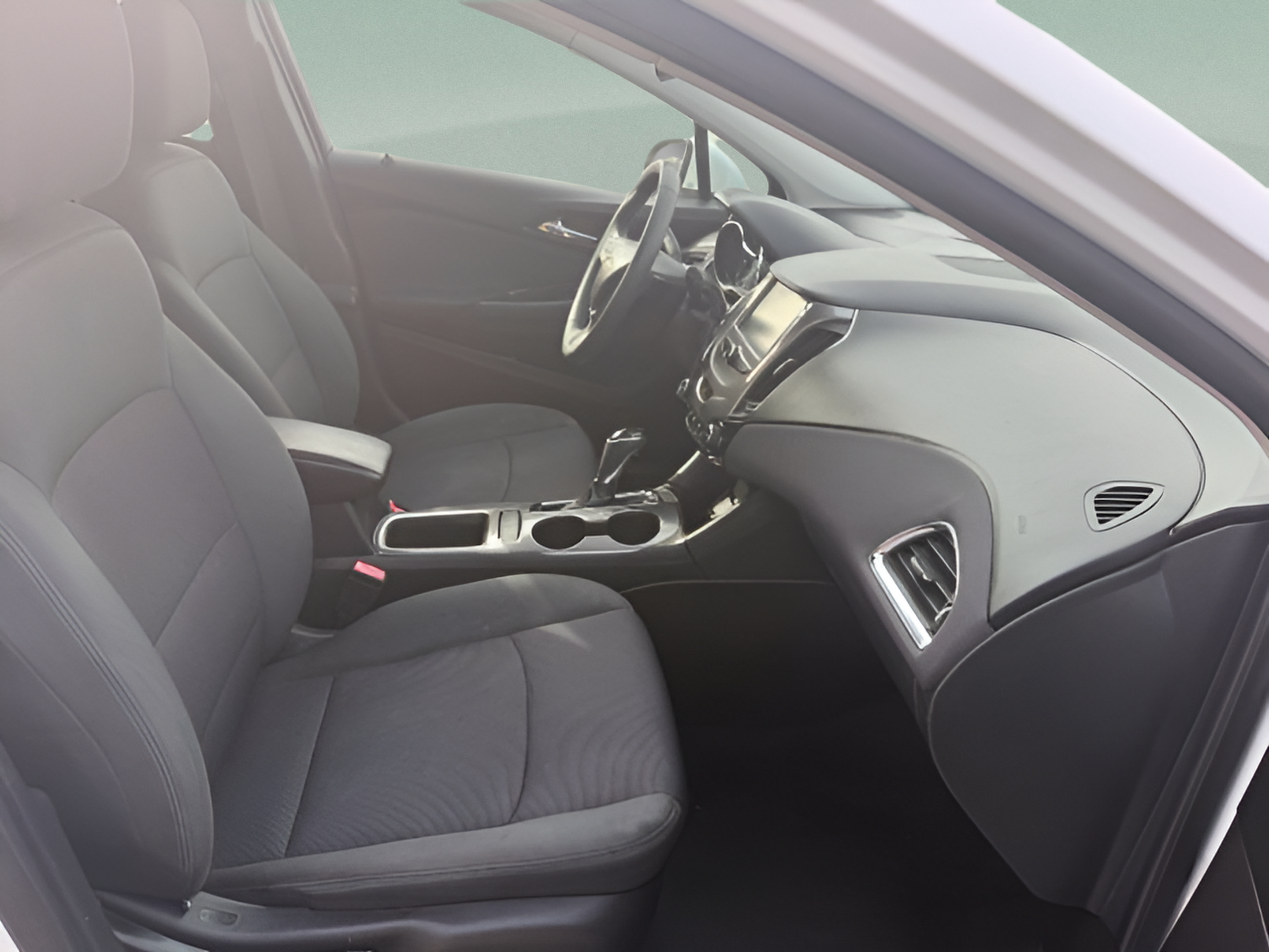 Used 2017 Chevrolet Cruze LT w/ Convenience Package FWD image 28