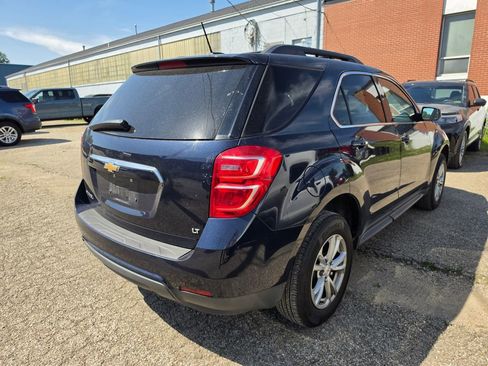 Used 2017 Chevrolet Equinox LT FWD image 2