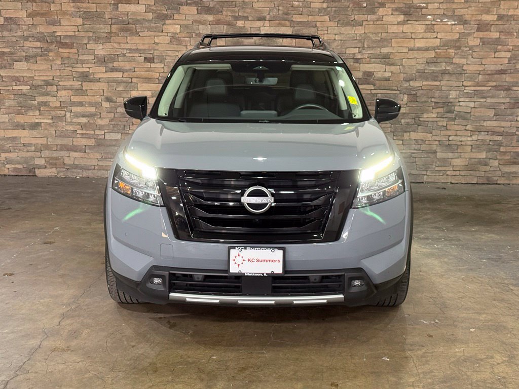 Certified 2024 Nissan Pathfinder SL w/ SL Premium Package AWD/4WD image 2