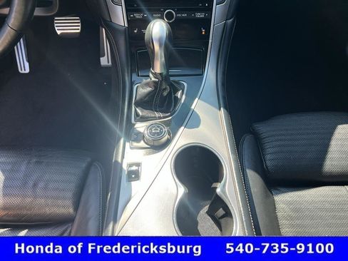 Used 2014 INFINITI Q50 Hybrid AWD w/ Navigation Package image 22