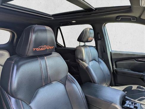 Used 2024 Honda Pilot TrailSport image 21