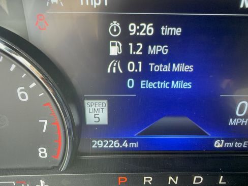 Certified 2022 Ford Explorer Limited w/ Hybrid Equipment Group 310A AWD/4WD image 18