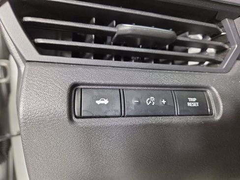 Used 2024 Nissan Altima 2.5 SR FWD image 26