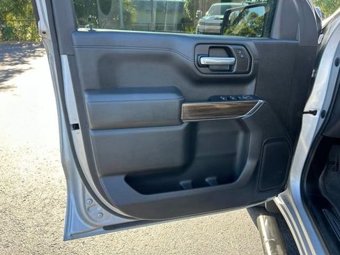 Used 2022 Chevrolet Silverado 1500 RST RWD image 12