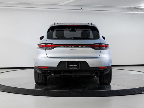 Certified 2021 Porsche Macan image 6